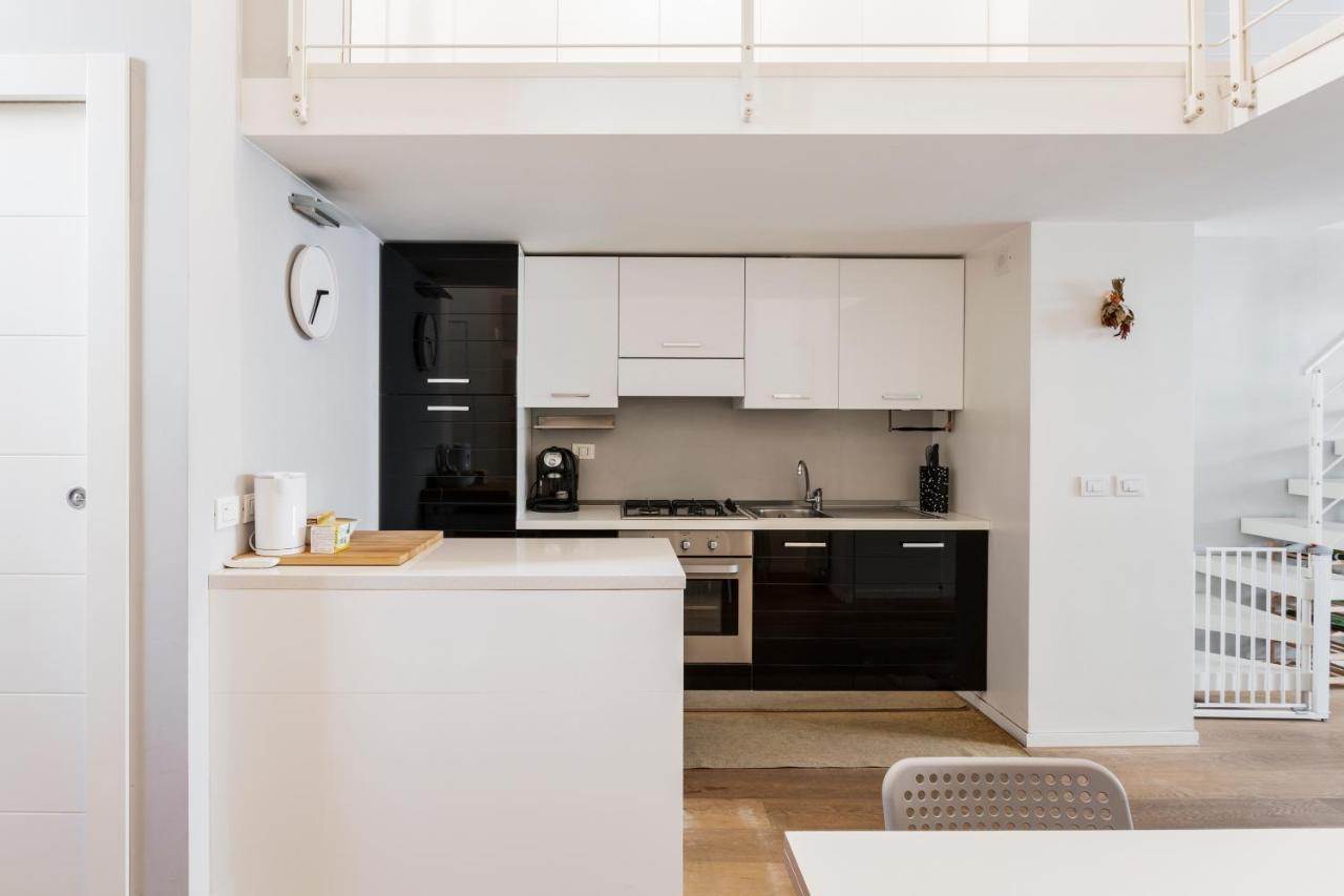 Awesome Loft In The City Center Of Milaan Buitenkant foto